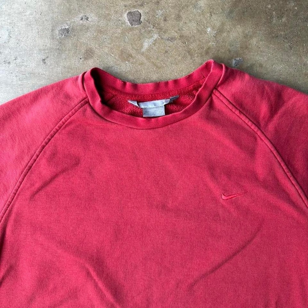Vintage y2k Red Nike crewneck sweatshirt with red embroidered swoosh streetwear‎